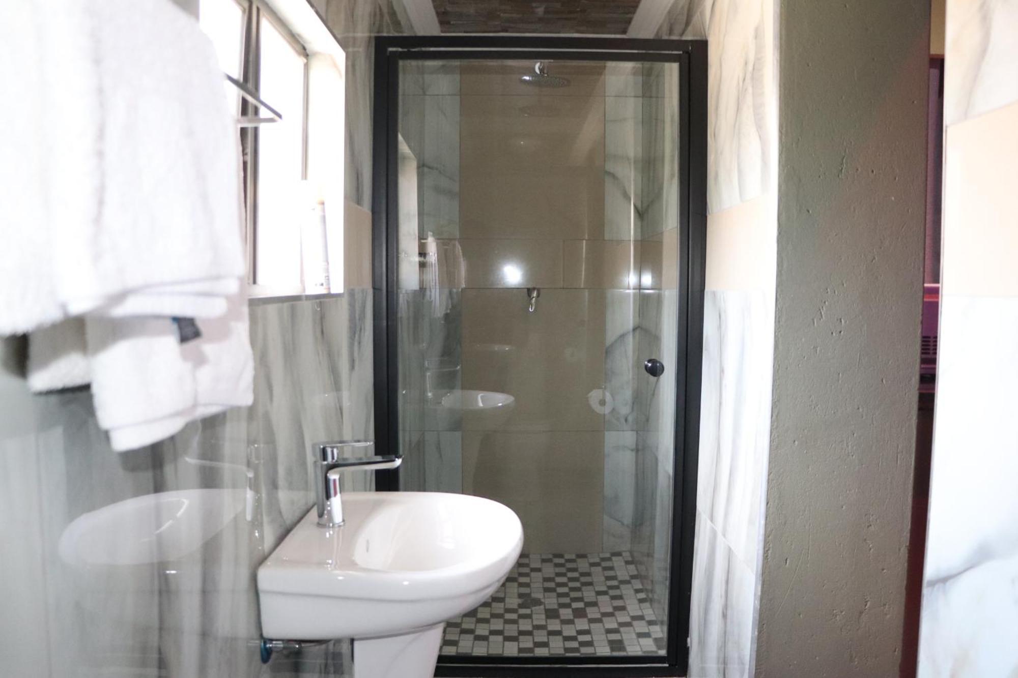 Wise Bird Guest House Roodepoort Eksteriør billede